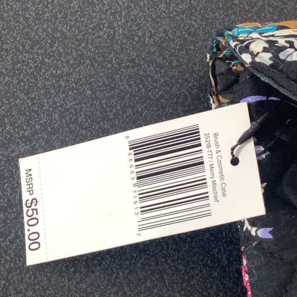 Vera Bradley NEW - Brush & Cosmetic case - Merry Mischief - HTF pattern - Picture 6 of 6